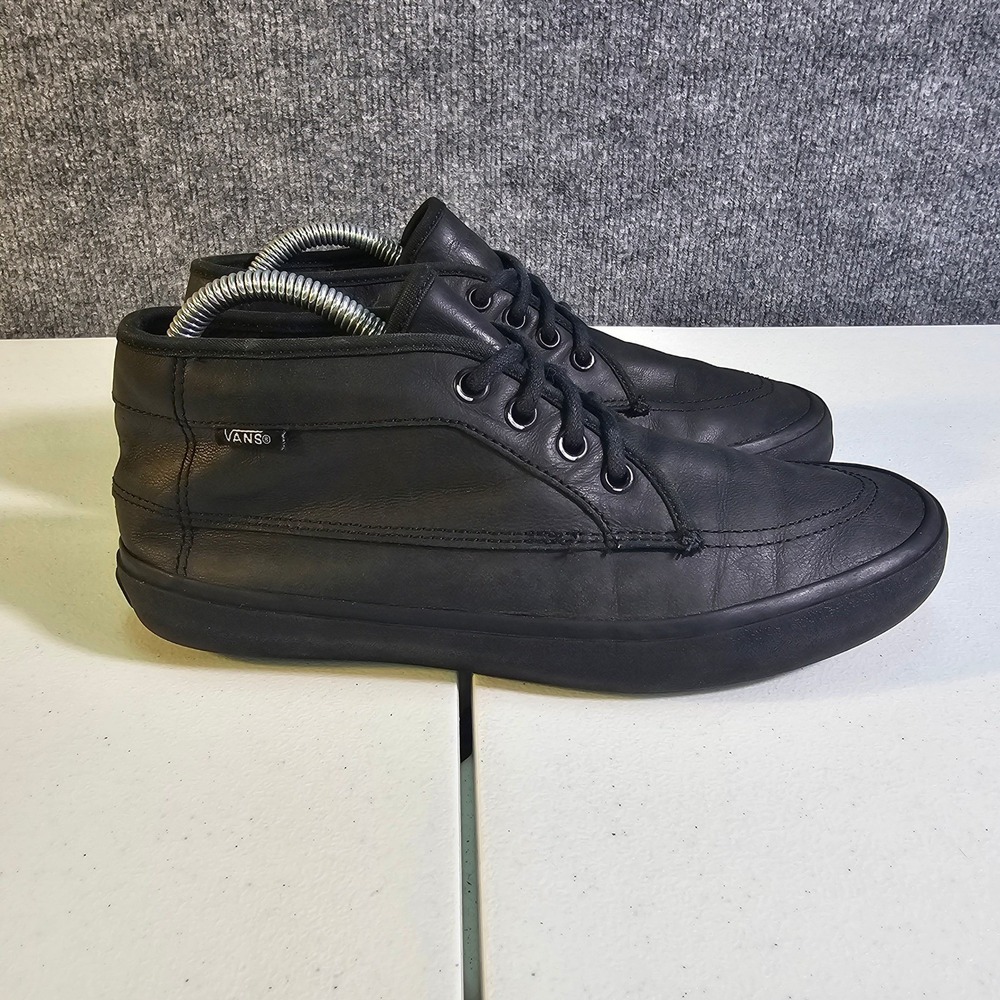 Vans Chukka Low Black Leather Fleece Lined Skate Shoes Men's 7 Women's 8.5‎ EUC